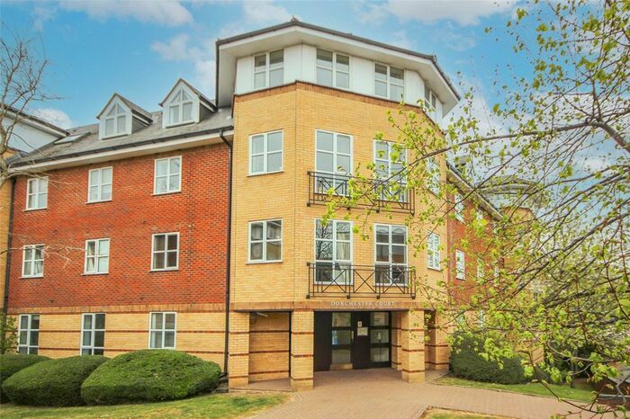 2 Bedroom Flat To Rent In Dexter Close, St.Albans, AL1