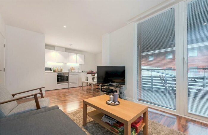 1 Bedroom Apartment To Rent In Hillside, London, NW10