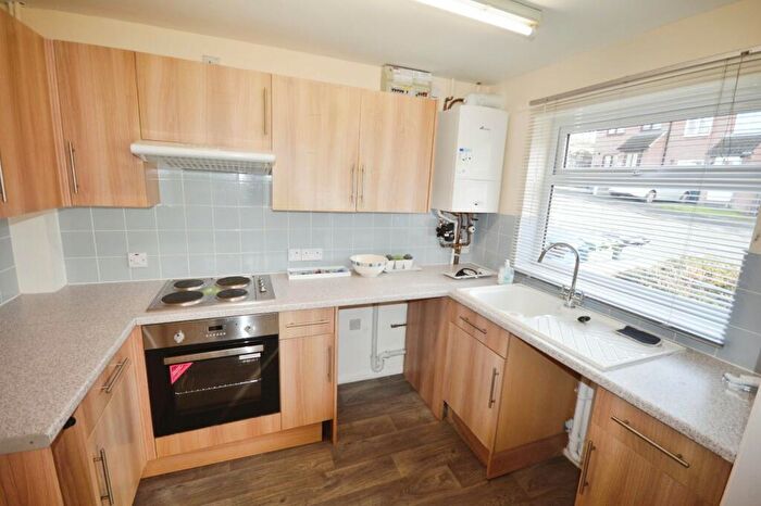 2 Bedroom Bungalow To Rent In Fowler Street, Old Whittington, Chesterfield, Derbyshire, S41