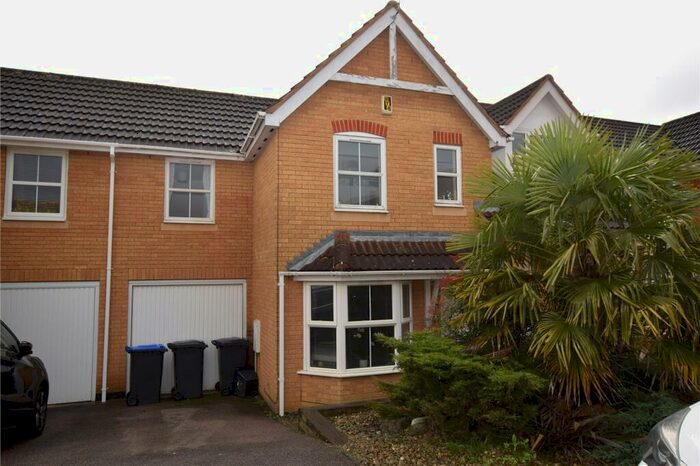 3 Bedroom Terraced House To Rent In Tewkesbury Close, Northampton, NN4