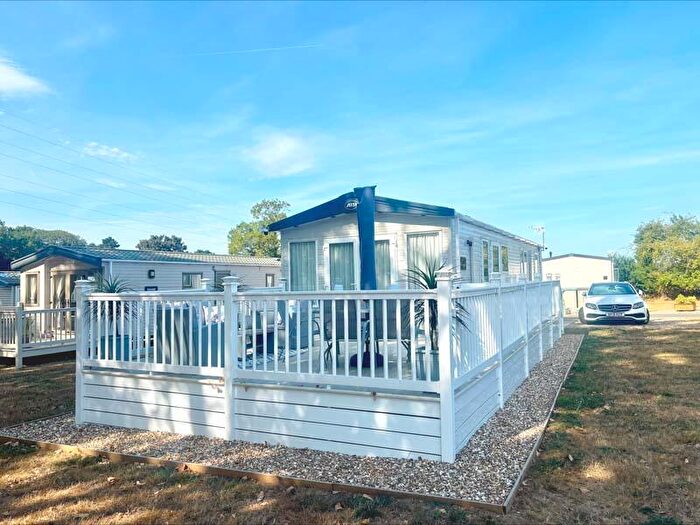 3 Bedroom Caravan For Sale In Three Bed Abi Windermere, Caldecott Hall Country Park, Beccles Road, Fritton, Norfolk, NR31