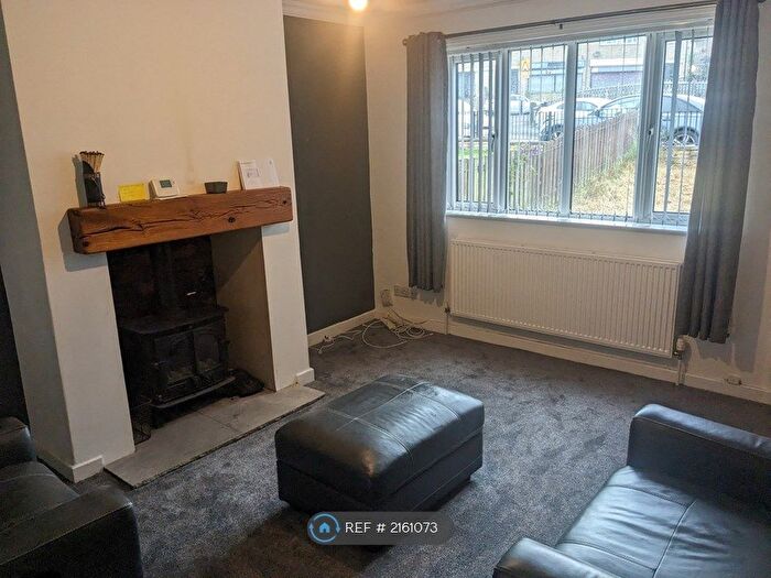 2 Bedroom Terraced House To Rent In Riddings Road, Huddersfield, HD2