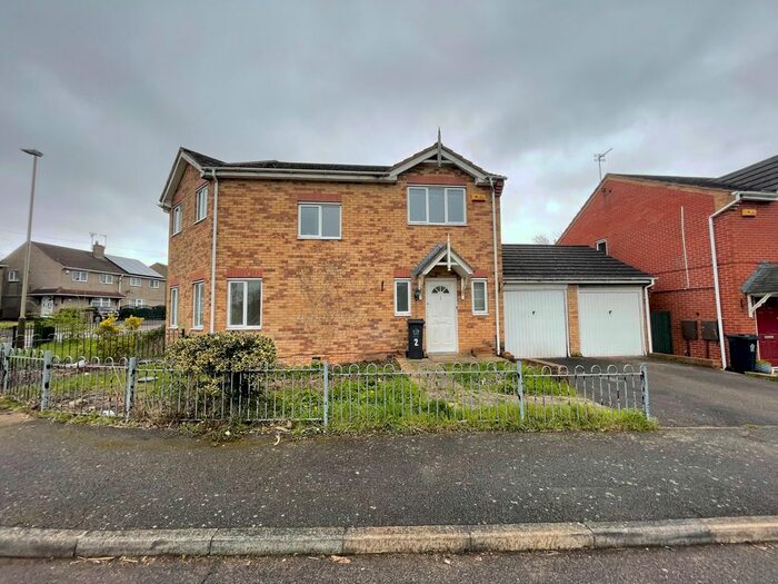 2 Bedroom Semi-Detached House To Rent In Keswick Close, Glen Parva, Leicester, LE2