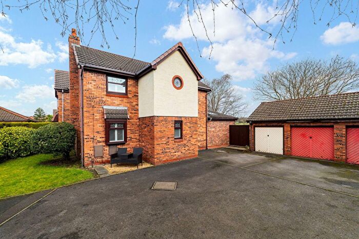 4 Bedroom Detached House For Sale In Douglas Park, Atherton, Manchester, M46