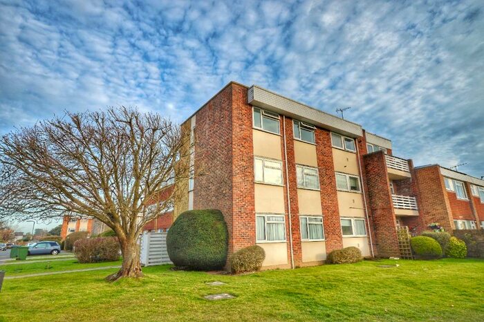 2 Bedroom Flat To Rent In Fittleworth Gardens, Rustington, Rustington, BN16