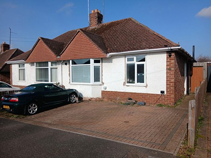 3 Bedroom Semi Detached Bungalow For Sale In Martin Road, Kettering, NN15