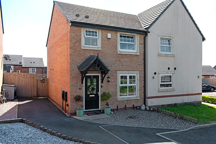 3 Bedroom Semi-Detached House For Sale In Chapel Rise, Longridge, Preston, PR3