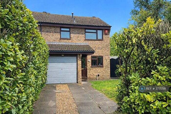 3 Bedroom Semi-Detached House To Rent In Brecon Close, Dibden Purlieu, Southampton, SO45