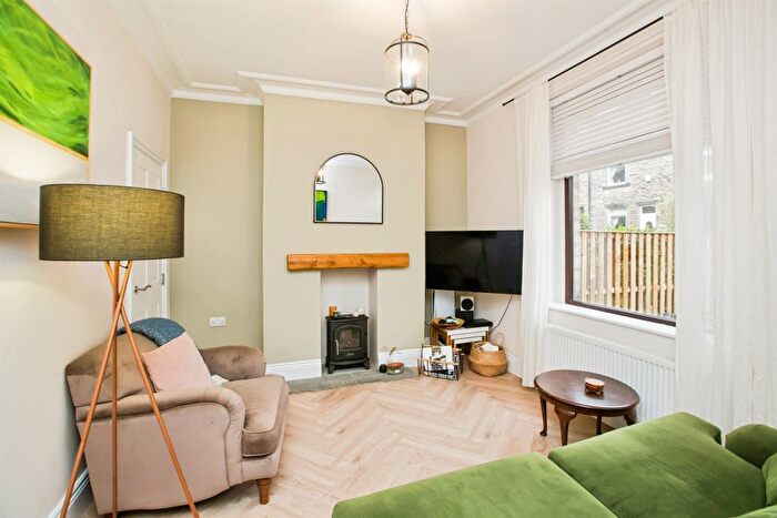 3 Bedroom Terraced House For Sale In Third Avenue, Halifax, HX3