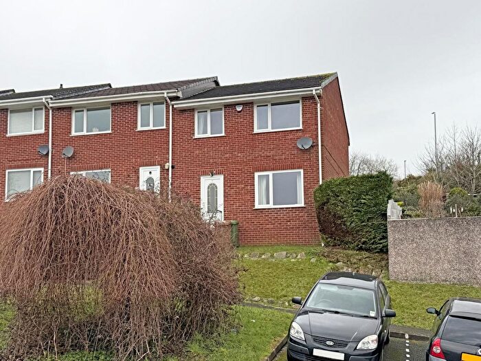 3 Bedroom End Of Terrace House For Sale In Hallerton Close, Mainstone, Plymouth, PL6