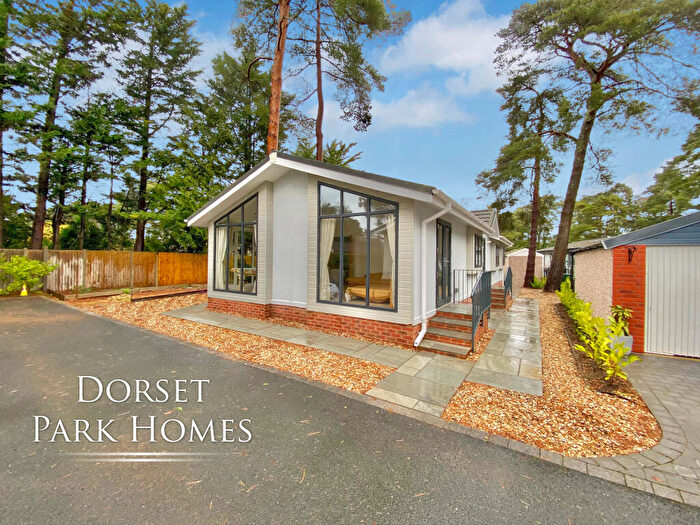 2 Bedroom Park Home For Sale In Mulberry Close, Lone Pine Park, Lone Pine Drive, Ferndown, BH22