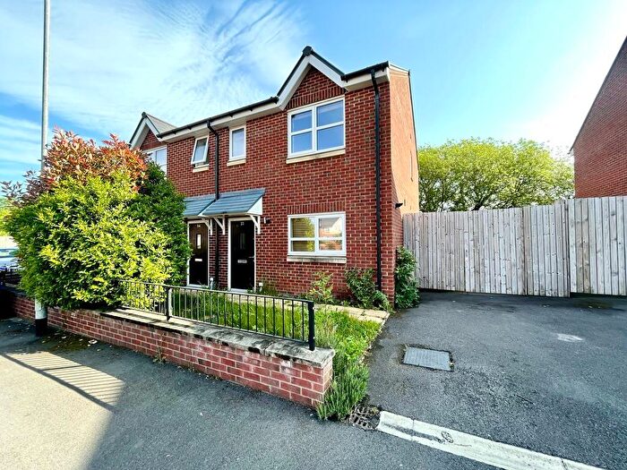 2 Bedroom Semi Detached House To Rent In Gabriel Close, Gorton, M12