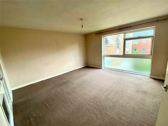 2 Bedroom Apartment To Rent In Laurel Manor, Devonshire Road, Sutton, Surrey, SM2