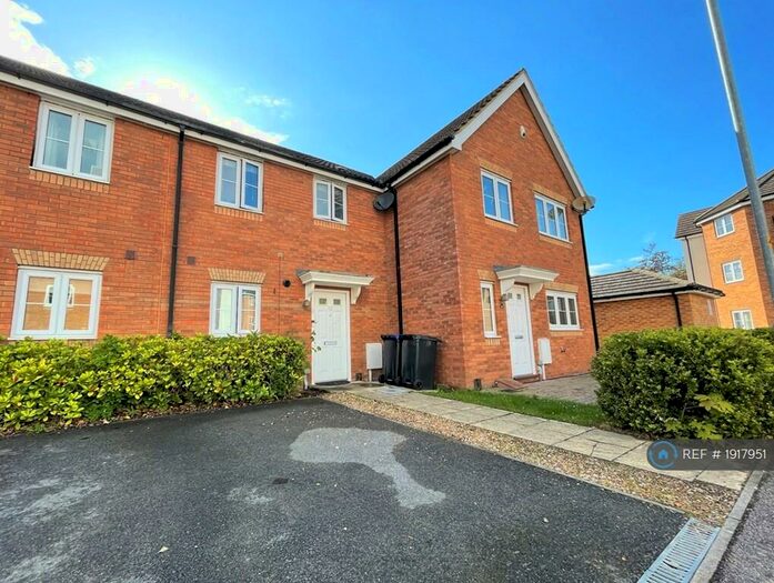 3 Bedroom Terraced House To Rent In Gregory Gardens, Northampton, NN3