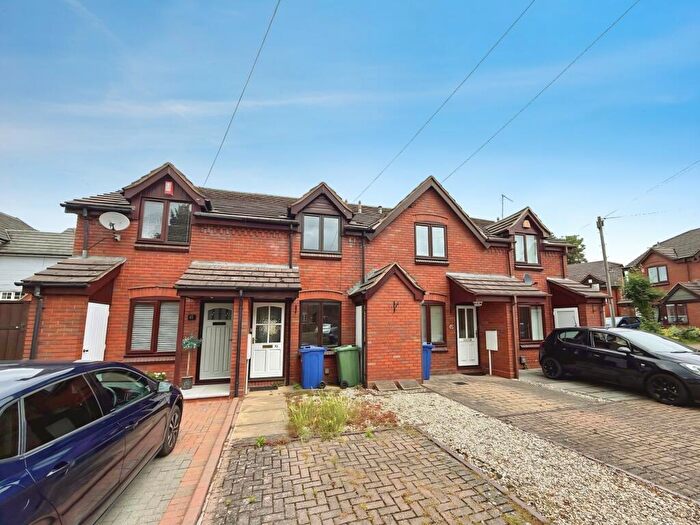 2 Bedroom House To Rent In Swincross Road, Oldswinford, DY8