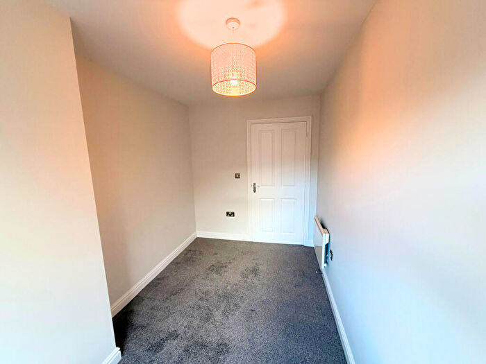 2 Bedroom Flat To Rent In Carlton Boulevard, Lincoln, LN2