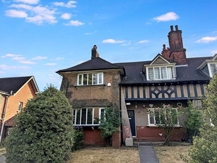 4 Bedroom End Of Terrace House For Sale In Holly Grove, Laburnum Road, Birmingham, Birmingham, B30