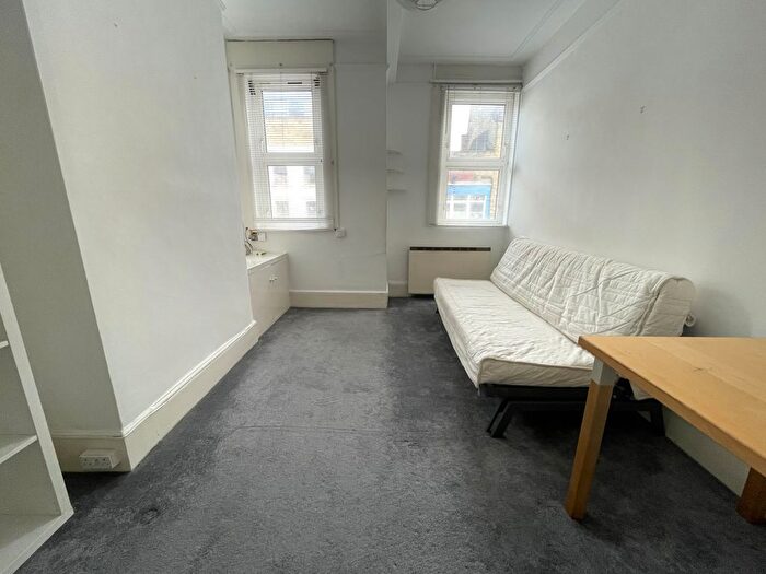 1 Bedroom Flat To Rent In Essex Road, London, N1