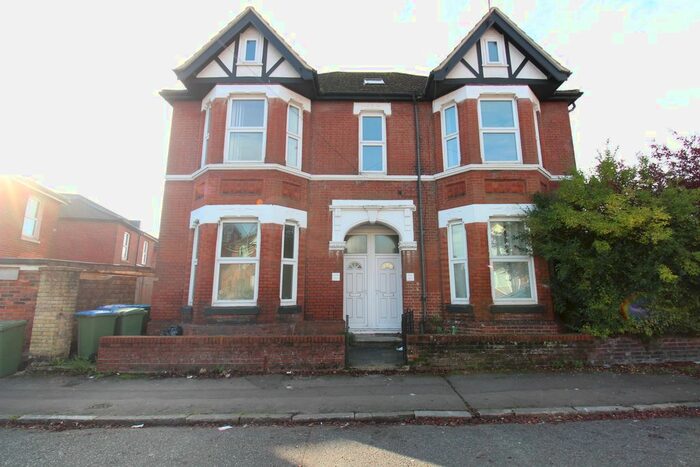 3 Bedroom Maisonette To Rent In Portswood Avenue, Southampton, SO17