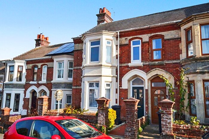 4 Bedroom Terraced House For Sale In Alexandra Road, Dorchester, DT1