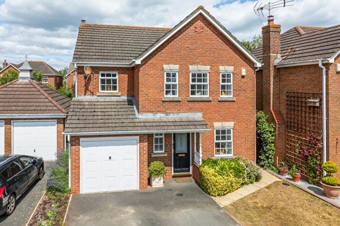 4 Bedroom Detached House For Sale In Manor Road, Wootton, OX13