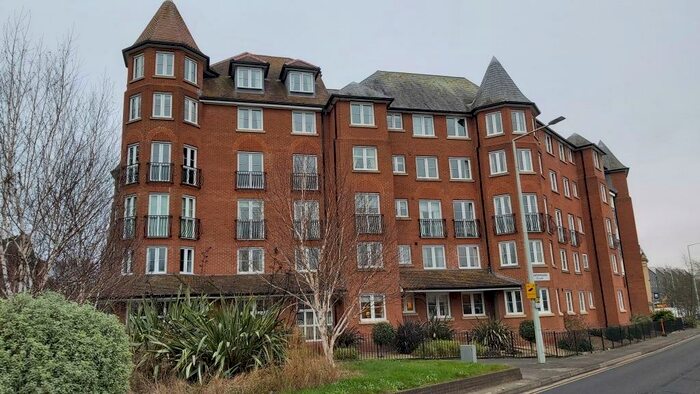 1 Bedroom Apartment To Rent In Castlemeads Court, GL1