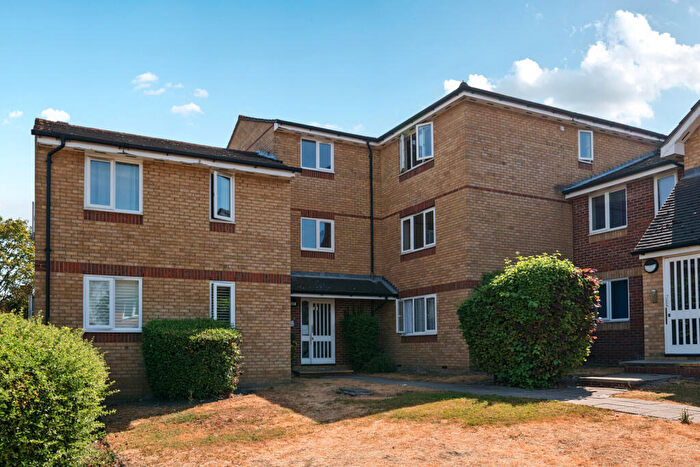 1 Bedroom Apartment For Sale In Shortlands Close, Belvedere, DA17