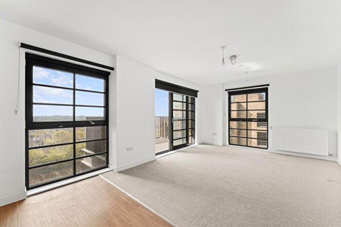 1 Bedroom Flat To Rent In Southway, Wembley, HA9