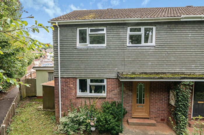 3 Bedroom Semi-Detached House For Sale In Coles Mead, Tiverton, Devon, EX16