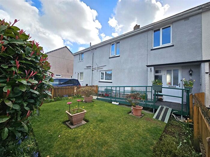4 Bedroom End Of Terrace House For Sale In Plym Crescent, Tavistock, PL19