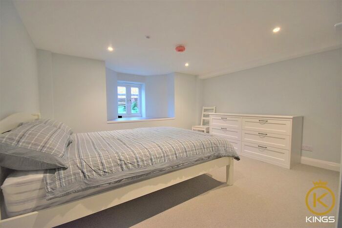 5 Bedroom End Of Terrace House To Rent In Denzil Road, Guildford, GU2
