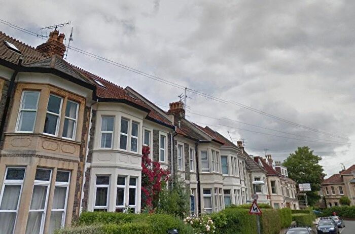 6 Bedroom Terraced House To Rent In Waverley Road, Redland, Bristol, BS6