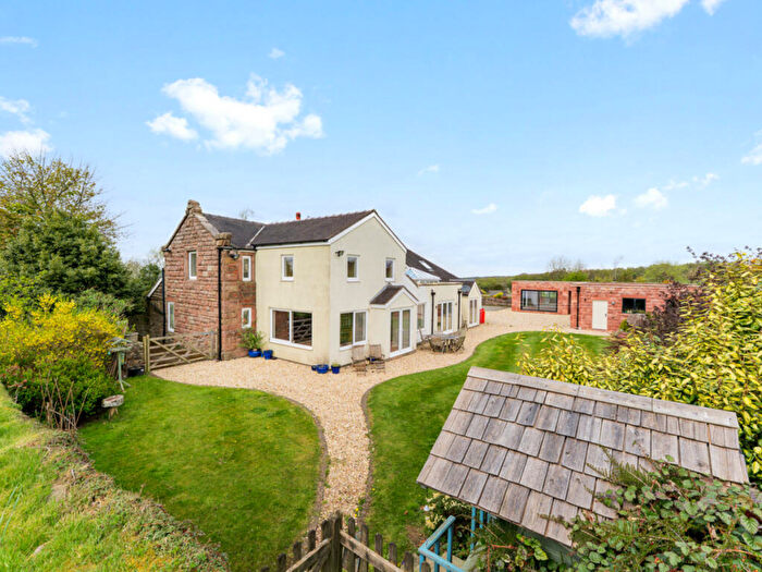 5 Bedroom Farm House For Sale In Pines Lane, Staffs, ST8