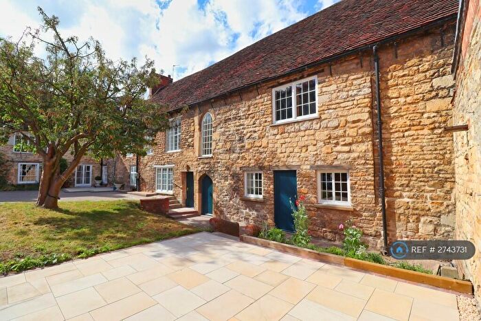 3 Bedroom Semi-Detached House To Rent In James Street, Lincoln, LN2