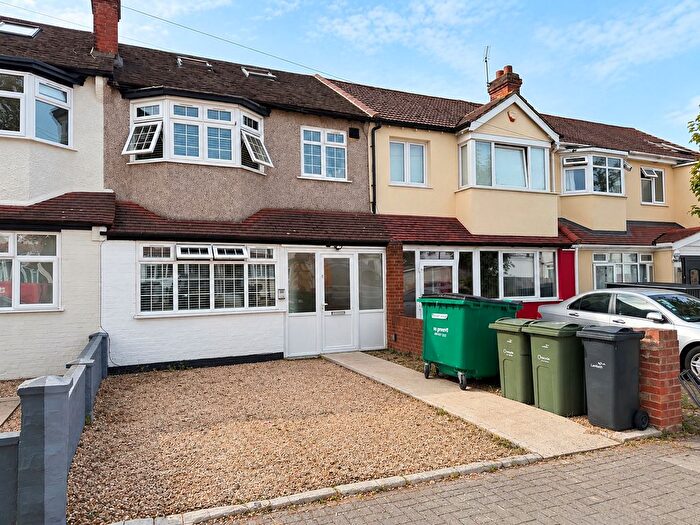 Studio To Rent In Grayscroft Road, London, SW16