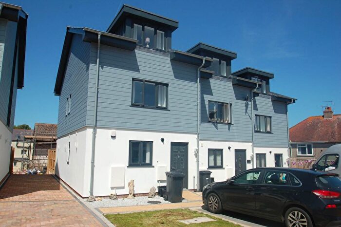 4 Bedroom Terraced House To Rent In Castor Mews, Brixham, TQ5