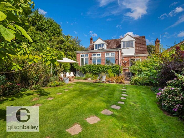5 Bedroom Detached House For Sale In West End Avenue, Brundall, NR13