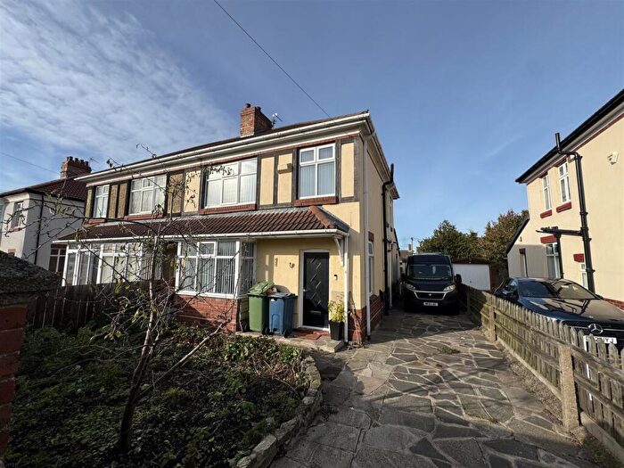 3 Bedroom House For Sale In Hindsons Crescent North, Houghton Le Spring, DH4