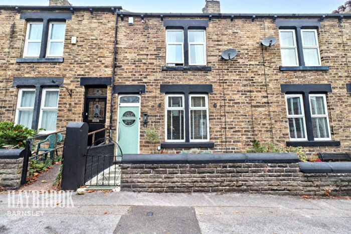 3 Bedroom Terraced House For Sale In Hawthorne Street, Barnsley, S70
