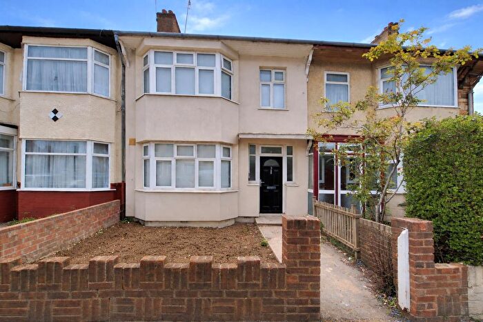 4 Bedroom Terraced House To Rent In Harold Road, London, NW10