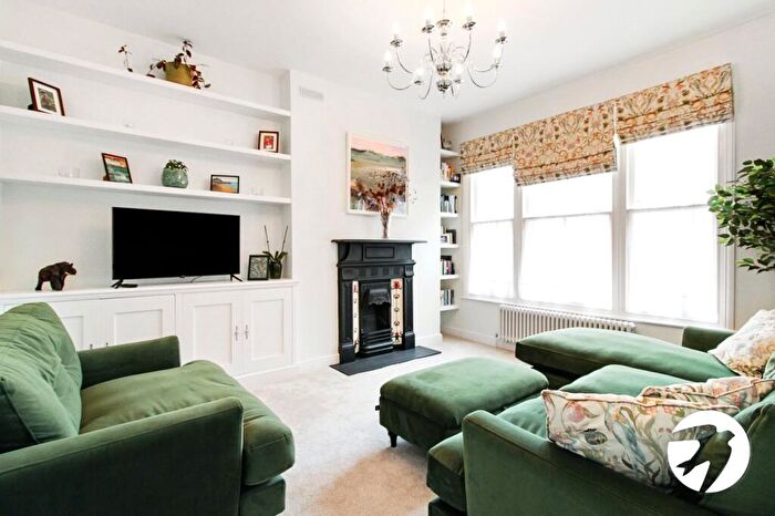 2 Bedroom Flat For Sale In Earlsthorpe Road, Sydenham, London, SE26