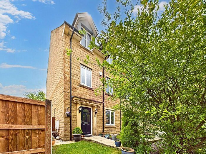 4 Bedroom Semi-Detached House For Sale In Carr Road, Buxton, SK17