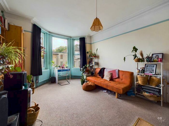 2 Bedroom Apartment To Rent In York Villas, Brighton, BN1
