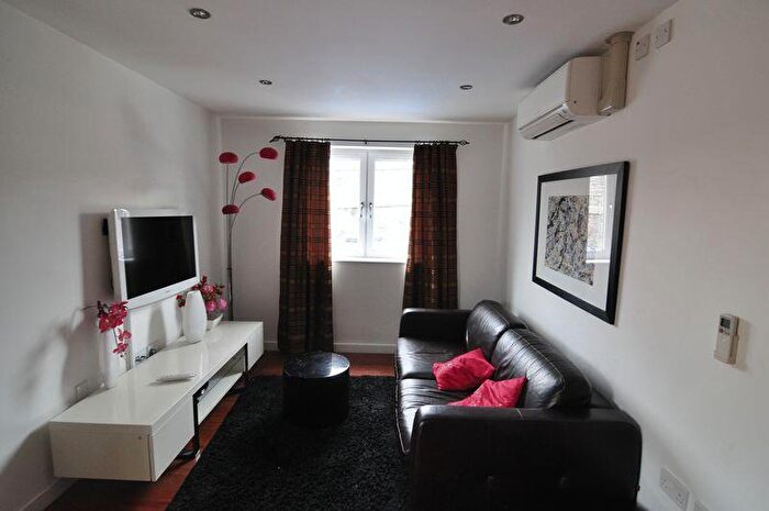 2 Bedroom Apartment To Rent In Union Road, Bristol, BS2