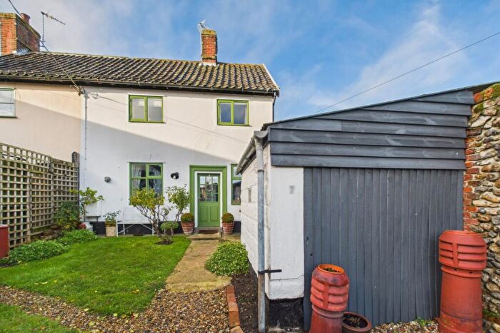 2 Bedroom Semi-Detached House For Sale In Old Post Office Court, Harleston, Norfolk, IP20