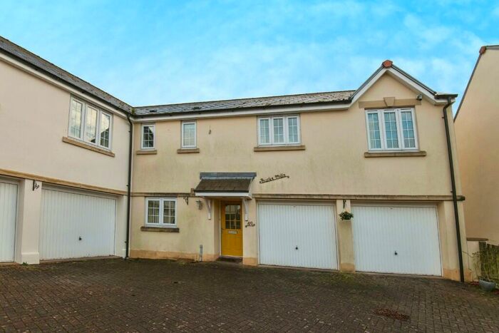 2 Bedroom Semi-Detached House For Sale In Abbey Close, Axminster, Devon, EX13