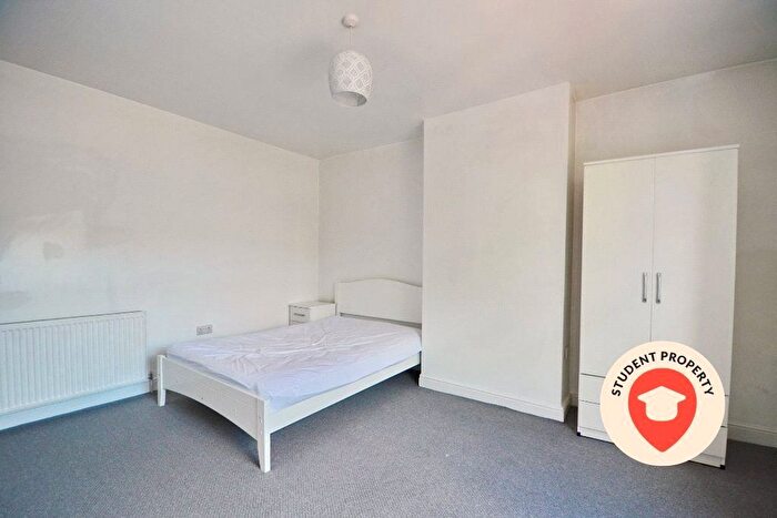 4 Bedroom Terraced House To Rent In Muller Road, Eastville, Bristol, BS5