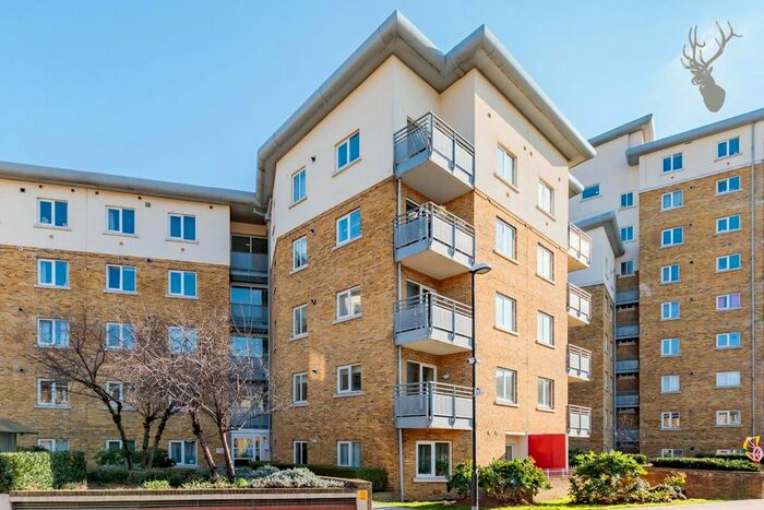 1 Bedroom Flat To Rent In Pancras Way, Bow, London, E3