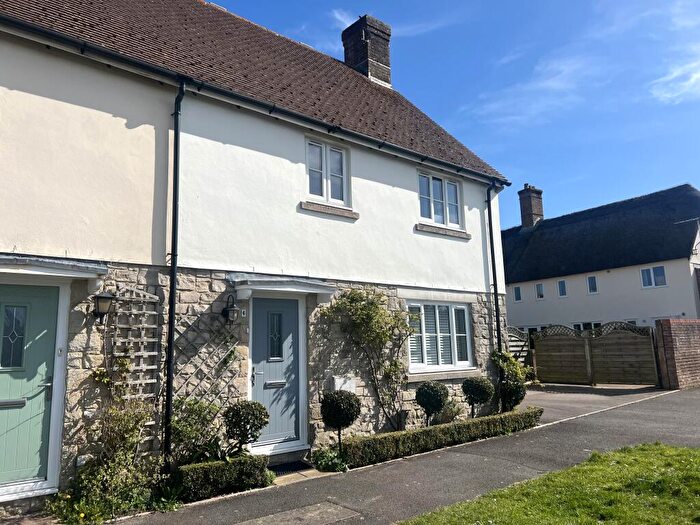 3 Bedroom House To Rent In Frome Valley Road, Crossways, Dorchester, DT2