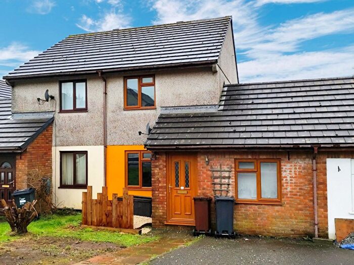 3 Bedroom Semi Detached House For Sale In Kingsley Court, Fraddon, TR9